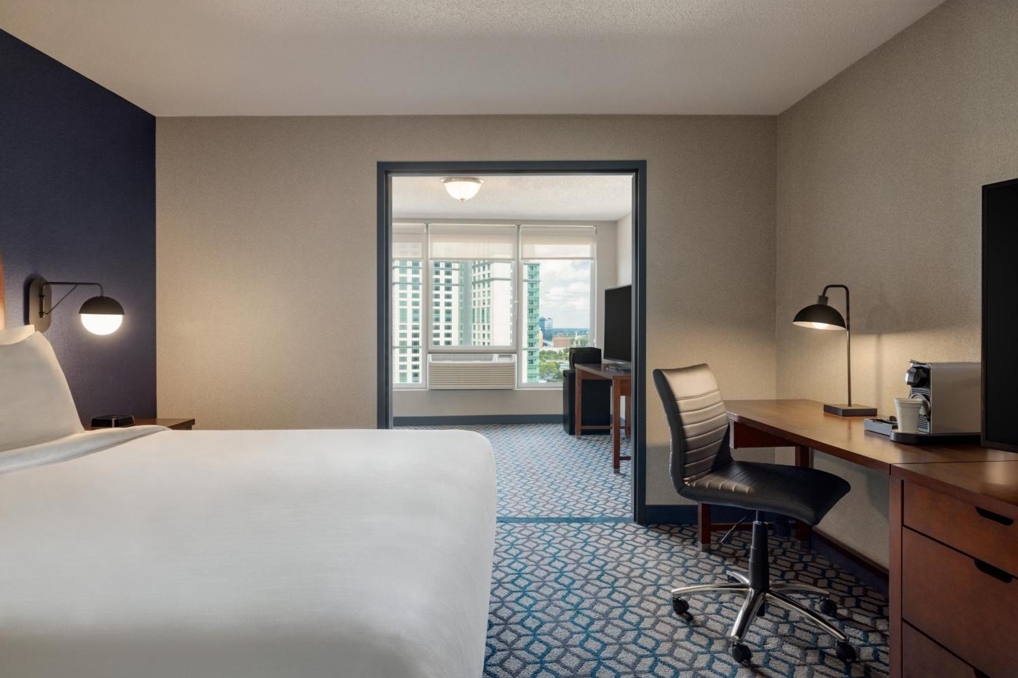 Wyndham Grand Fallsview Hotel Niagara Falls Exterior photo