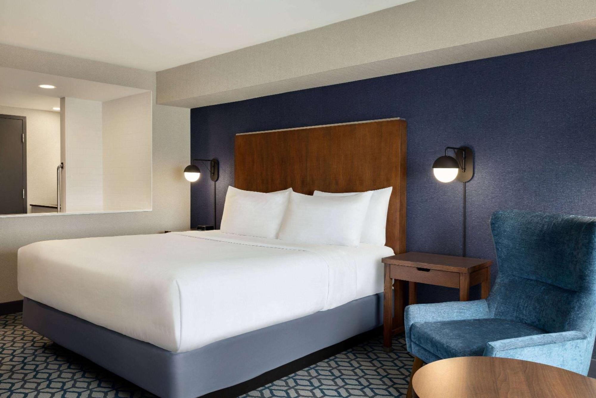 Wyndham Grand Fallsview Hotel Niagara Falls Exterior photo